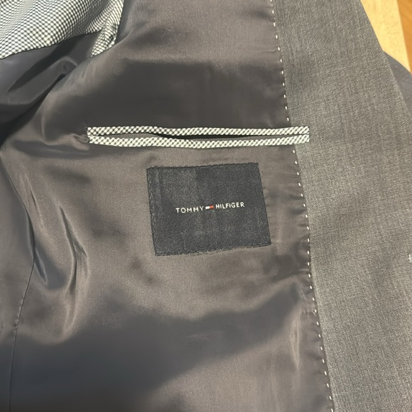 Tommy Hilfiger sport coats - Picture 3 of 5
